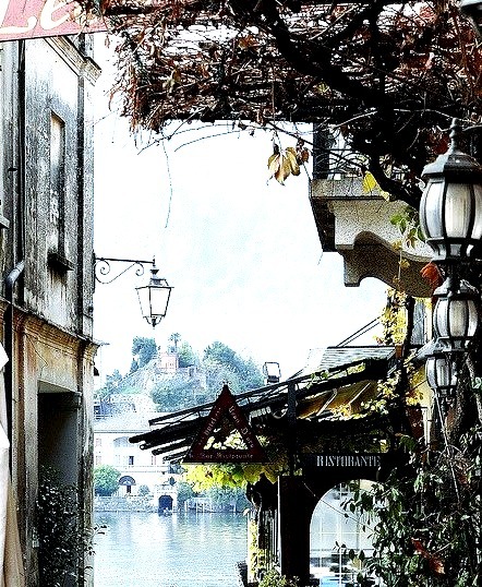 Restaurant by the lake in Orta San Giulio / Italy
