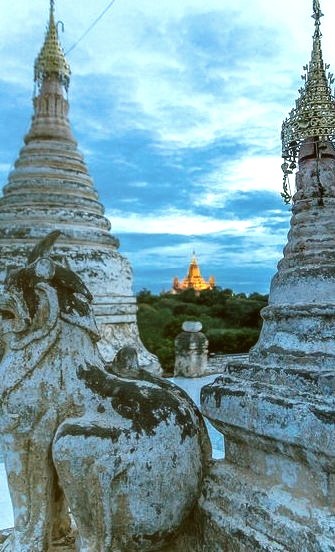 Pagodas at dusk in Bagan / Myanmar