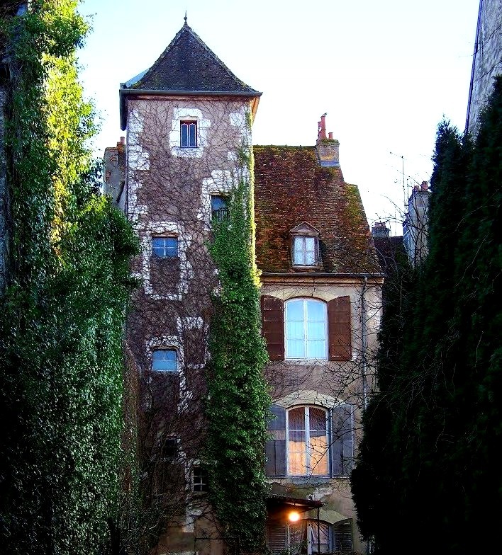 Maison ancienne en Gray, Franche-Comte / France